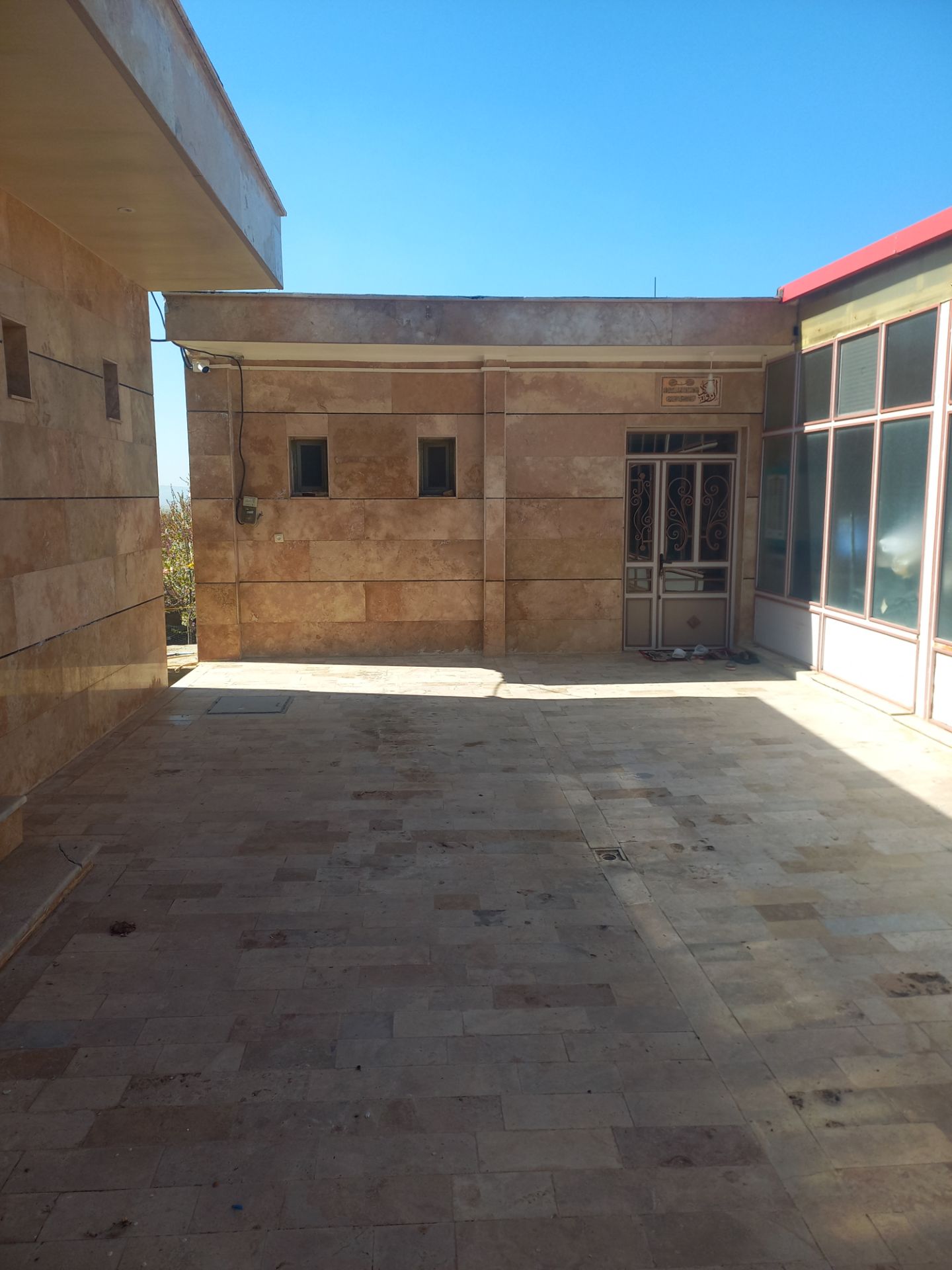 منزل مسکونی ویلایی 